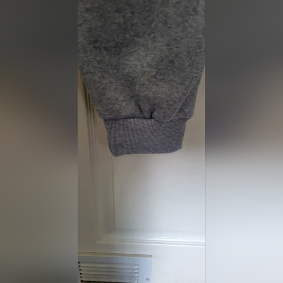 Joggers :) - Picture 7 of 8